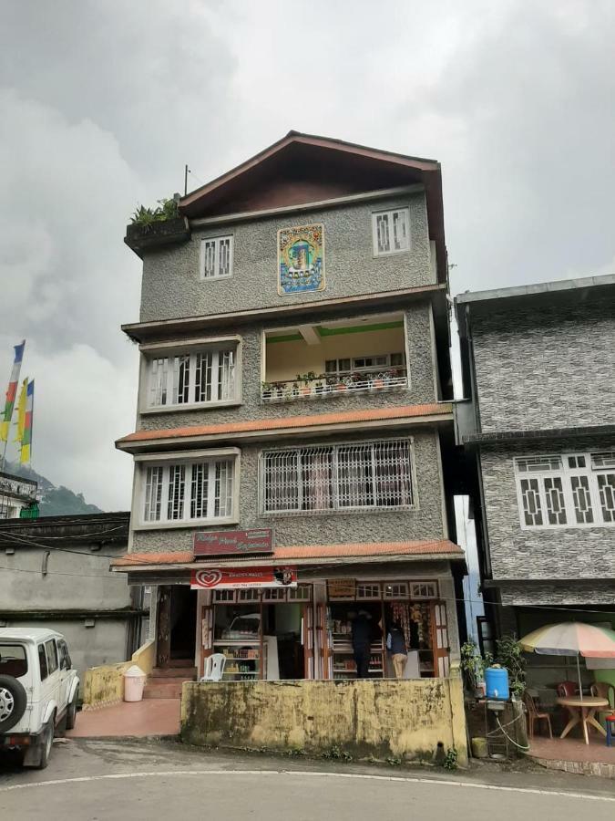 Denzong Khim Bed & Breakfast Gangtok Exterior photo